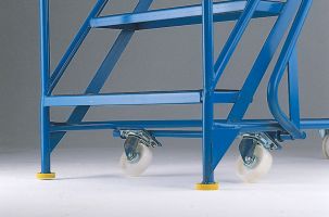 Steptek Mobile Steps with Handlock Anchorage - Tread Width 610mm-cas